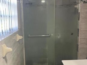 3401 NW 40th St, Lauderdale Lakes FL 33309