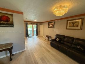 3401 NW 40th St, Lauderdale Lakes FL 33309