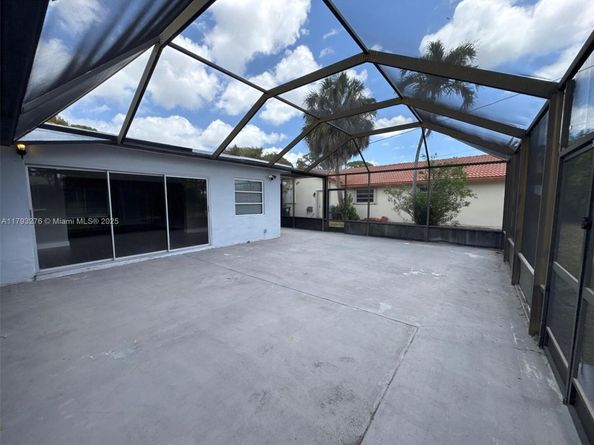 4380 NW 4th Ct, Coconut Creek FL 33066