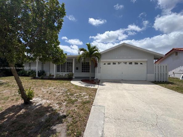 4380 NW 4th Ct, Coconut Creek FL 33066