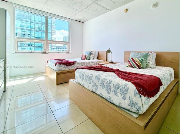 3250 NE 1st Ave 617, Miami FL 33137