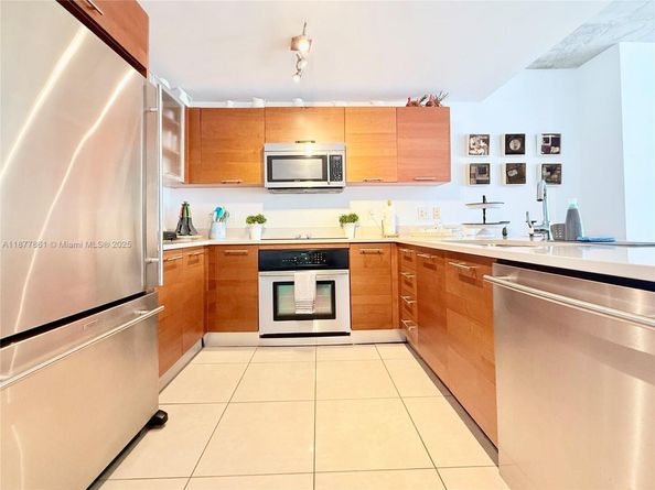 3250 NE 1st Ave 617, Miami FL 33137