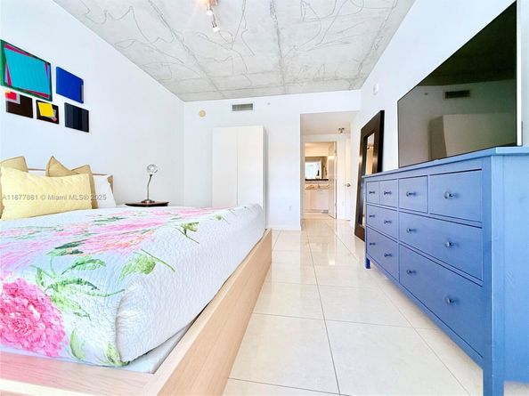 3250 NE 1st Ave 617, Miami FL 33137