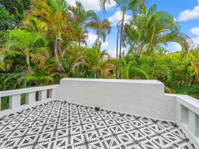 151 NE 43rd St, Miami FL 33137