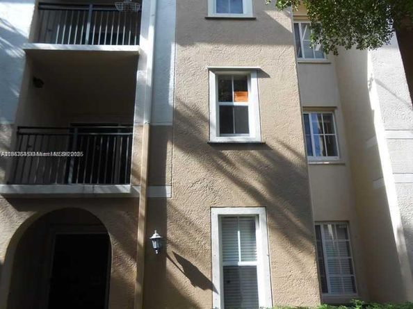 2433 Centergate Dr 204, Miramar FL 33025