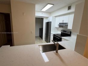 2433 Centergate Dr 204, Miramar FL 33025