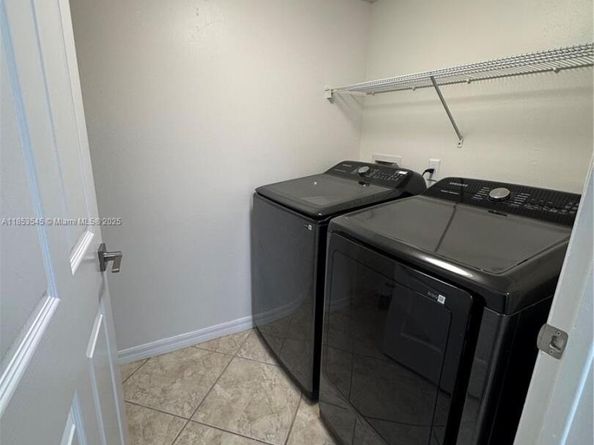 2433 Centergate Dr 204, Miramar FL 33025