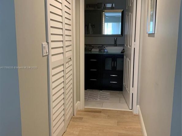 275 Palm Ave A303, Jupiter FL 33477