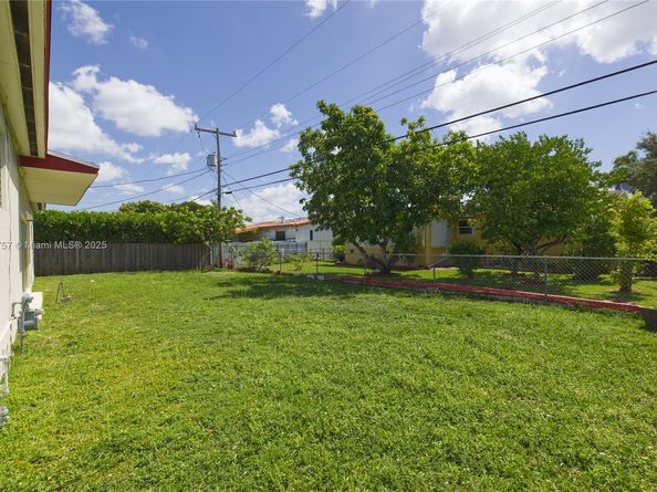 1411 SW 82nd Ct, Miami FL 33144