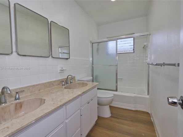 1411 SW 82nd Ct, Miami FL 33144