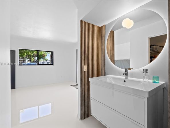 8810 SW 132nd Pl 101DN, Miami FL 33186