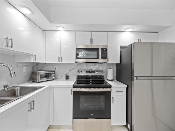 8810 SW 132nd Pl 101DN, Miami FL 33186