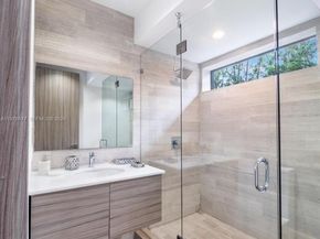 1540 Cleveland Rd, Miami Beach FL 33141