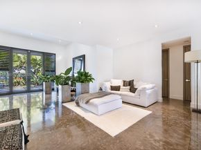 1540 Cleveland Rd, Miami Beach FL 33141