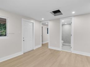 1521 NW 51st St, Miami FL 33142