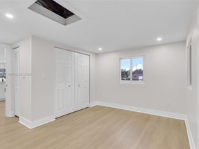 1521 NW 51st St, Miami FL 33142