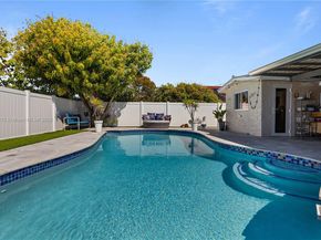 405 SW 73rd Ave, North Lauderdale FL 33068