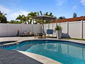 405 SW 73rd Ave, North Lauderdale FL 33068