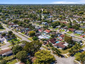 405 SW 73rd Ave, North Lauderdale FL 33068
