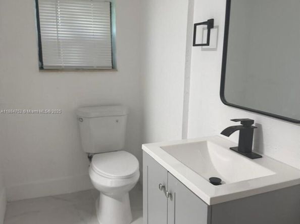 1613-1615 NW 45th St, Miami FL 33142