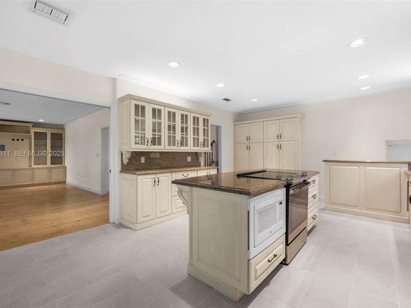 911 Andres Ave, Coral Gables FL 33134