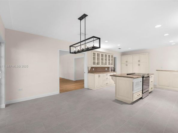 911 Andres Ave, Coral Gables FL 33134