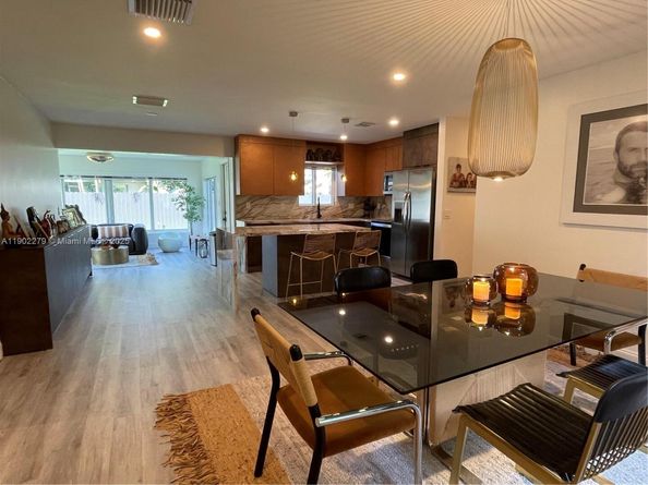 5733 Madison St, Hollywood FL 33023