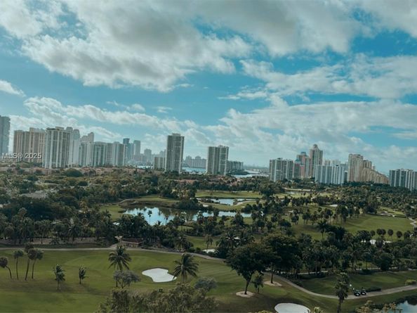 20355 NE 34th Ct 1828, Aventura FL 33180