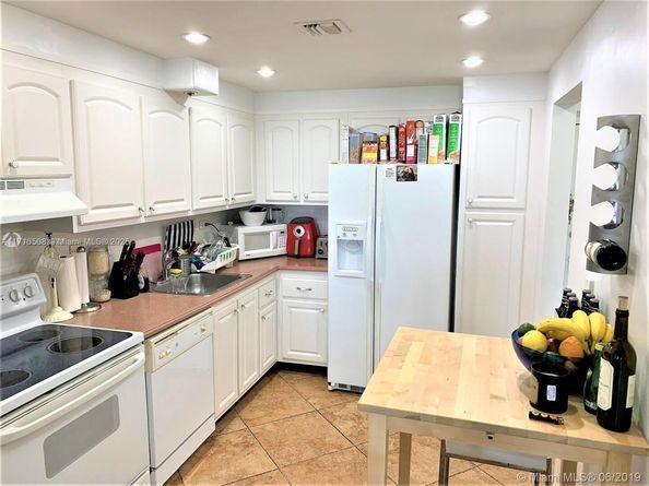 20355 NE 34th Ct 1828, Aventura FL 33180