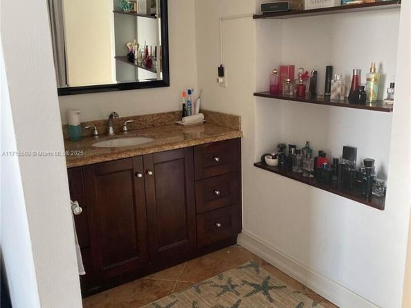 20355 NE 34th Ct 1828, Aventura FL 33180