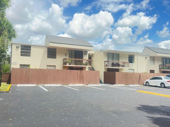 8301 SW 142nd Ave A204, Miami FL 33183