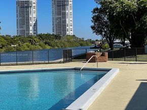 3401 N Country Club Dr 117, Aventura FL 33180