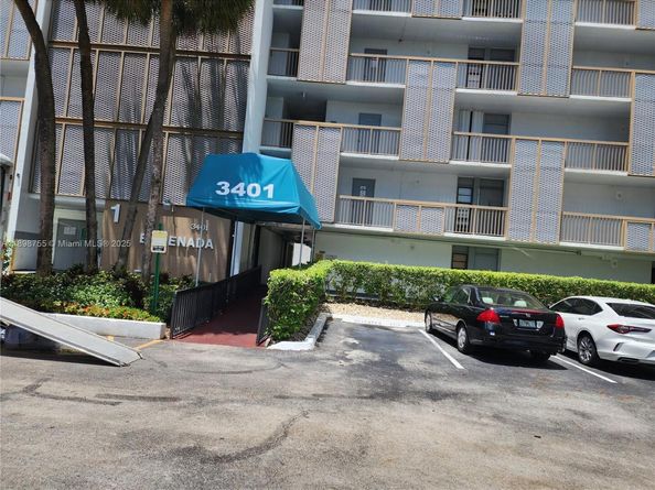 3401 N Country Club Dr 117, Aventura FL 33180
