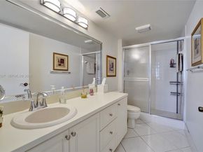 2228 N Cypress Bend Dr 103, Pompano Beach FL 33069