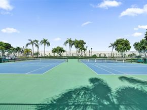 2228 N Cypress Bend Dr 103, Pompano Beach FL 33069