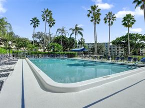 2228 N Cypress Bend Dr 103, Pompano Beach FL 33069