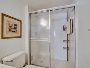 2228 N Cypress Bend Dr 103, Pompano Beach FL 33069