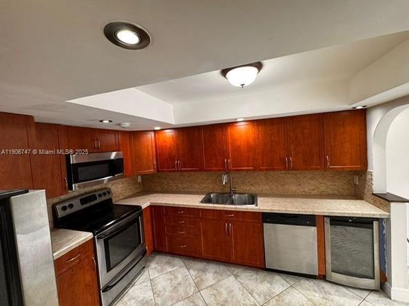 6724 SW 114th Pl F, Miami FL 33173