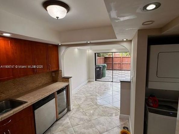 6724 SW 114th Pl F, Miami FL 33173