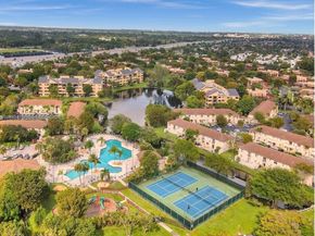 6724 SW 114th Pl F, Miami FL 33173