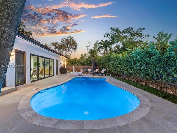 210 NE 107 st, Miami Shores FL 33161