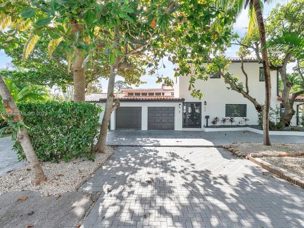 210 NE 107 st, Miami Shores FL 33161