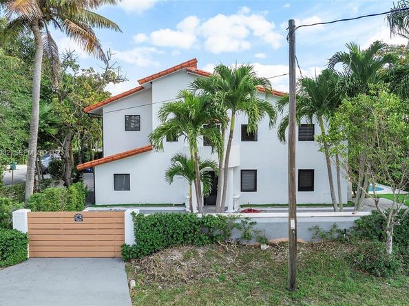 210 NE 107 st, Miami Shores FL 33161