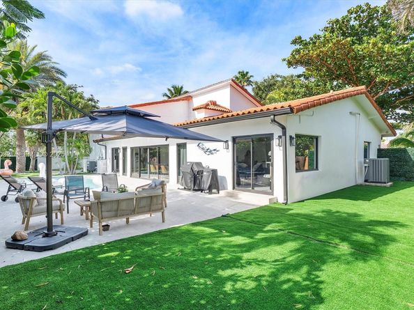 210 NE 107 st, Miami Shores FL 33161