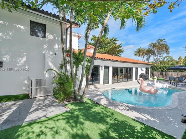 210 NE 107 st, Miami Shores FL 33161