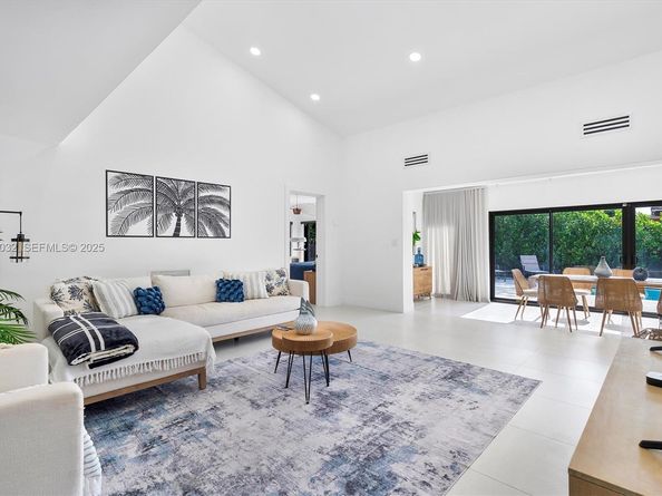 210 NE 107 st, Miami Shores FL 33161