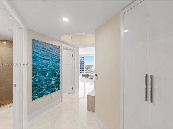 4779 Collins Ave 1205, Miami Beach FL 33140