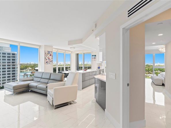 4779 Collins Ave 1205, Miami Beach FL 33140