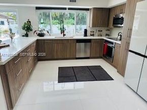 1940 NE 186th Dr, North Miami Beach FL 33179