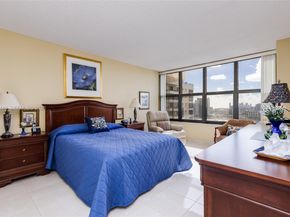 2500 Parkview Dr 2315, Hallandale Beach FL 33009